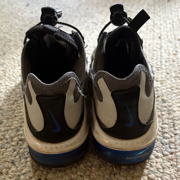 Nike Men's Black and Blue Sneakers - Picture 3 of 4